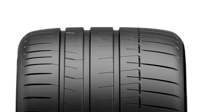 Pirelli P ZERO R — detalle del modelo; imagen ilustrativa