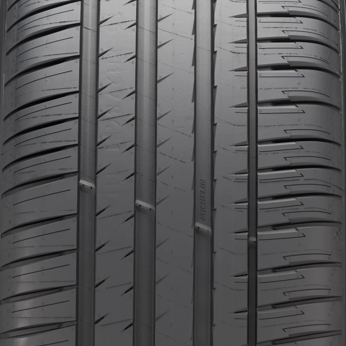 LLANTA  MICHELIN PILOT SPORT 4 SUV 245/50R20 102V