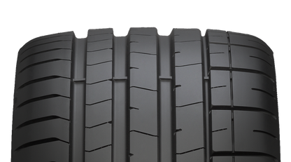 Pirelli P ZERO PZ4 — detalle del modelo; imagen ilustrativa
